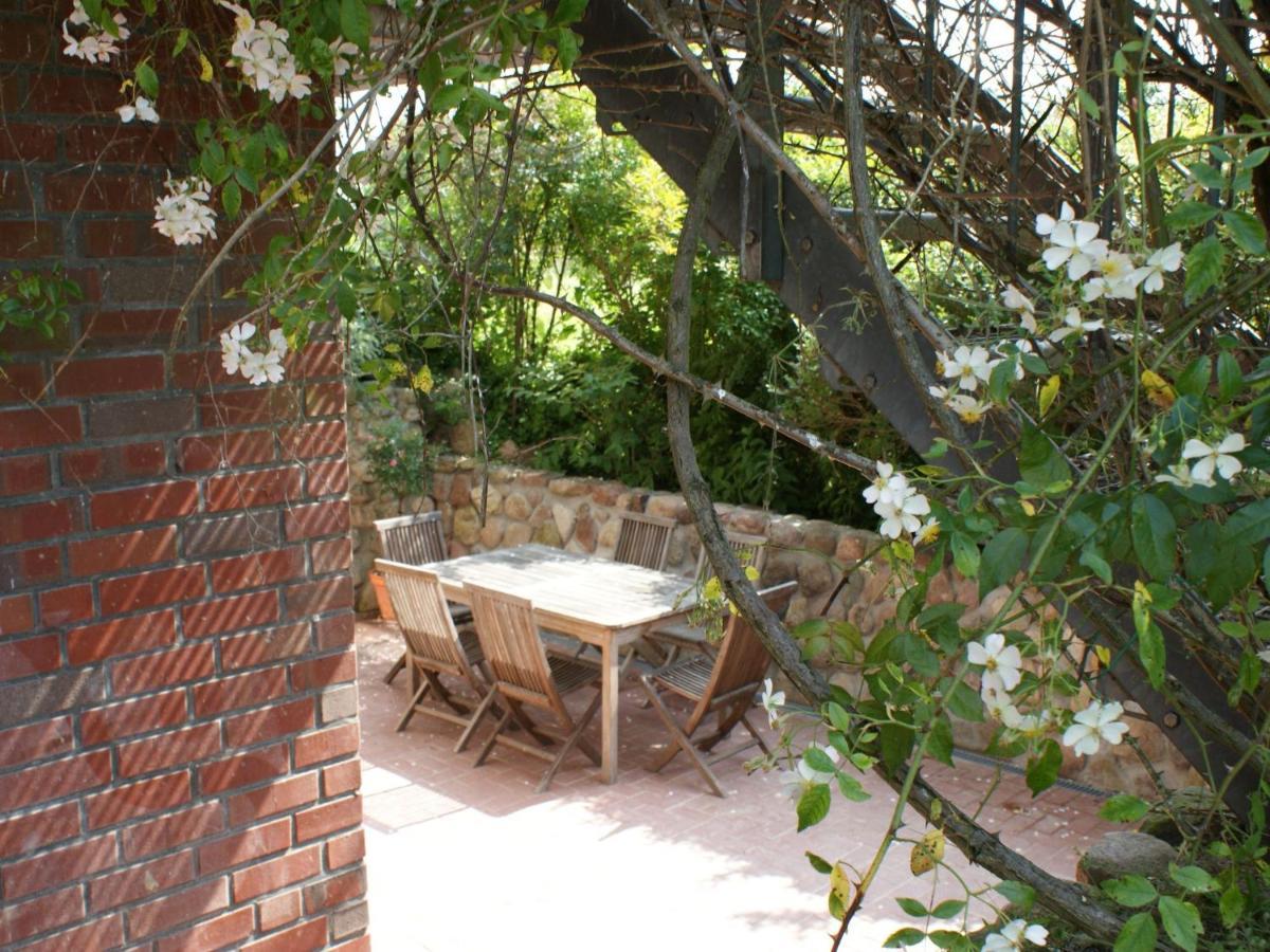 Cosy Apartment In Semlow Germany With Garden Room photo